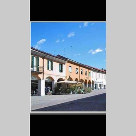 Green Appartamenti I Portici Nel Centro Storico 梅尔佐 外观 照片