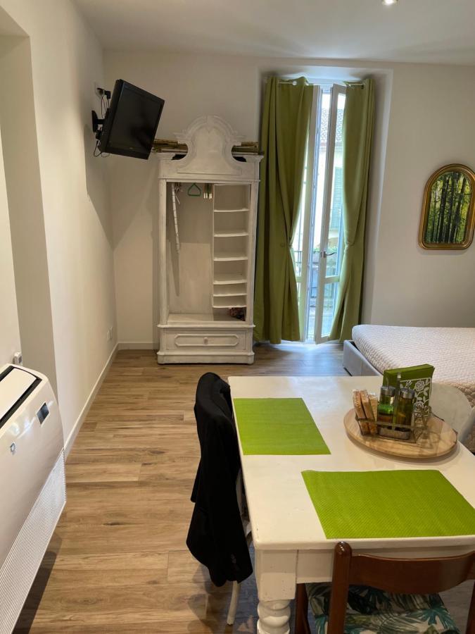 Green Appartamenti I Portici Nel Centro Storico 梅尔佐 外观 照片